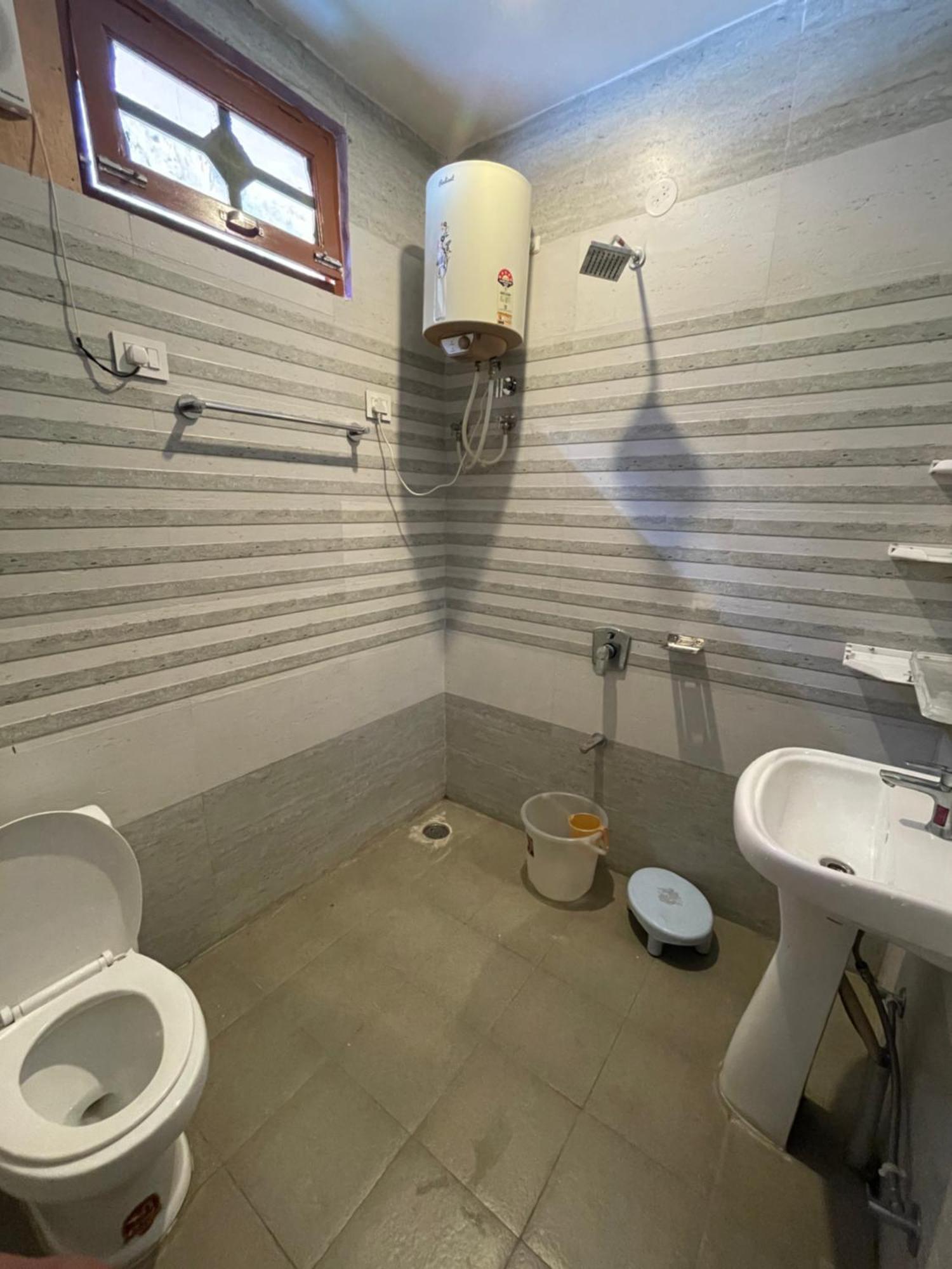Chojh Inn Guest House Kasol Eksteriør bilde